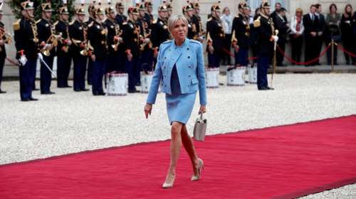 Ολα τα μάτια στραμμένα στη Μπριζίτ Μακρόν: Θα ζήσουμε στιγμές Ομπάμα