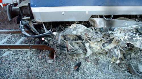 Σύγκρουση ΙΧ με αμαξοστοιχία στη Βέροια