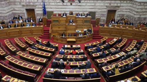 Το... νέο «κοστούμι» Τσίπρα  που προκάλεσε αντιδράσεις