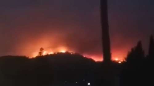 Φωτιά στην Αχαϊα: Εκκενώθηκε χωριό, κινδύνευσαν εθελοντές