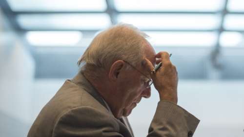 Reuters: Μένει ή φεύγει ο Σόιμπλε μετά τις γερμανικές εκλογές;