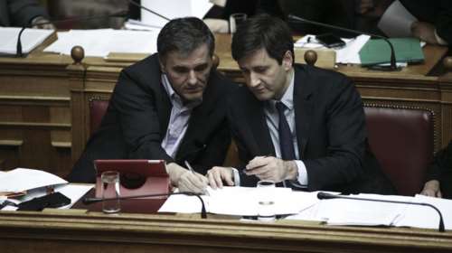 Οι τρύπες στα έσοδα φέρνουν νέα δημοσιονομικά μέτρα το 2018