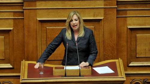 Σφοδρή επίθεση Γεννηματά στον Πρωθυπουργό για την πετρελαιοκηλίδα