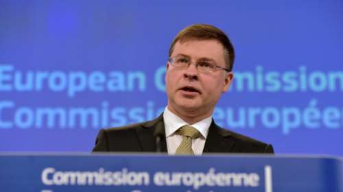 Ο Ντομπρόβσκις προσγειώνει την Αθήνα για τα περί «εξόδου» από το μνημόνιο