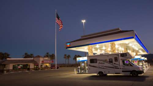 Λήστεψε βενζινάδικο αλλά τον έπιασαν όταν έμεινε από βενζίνη