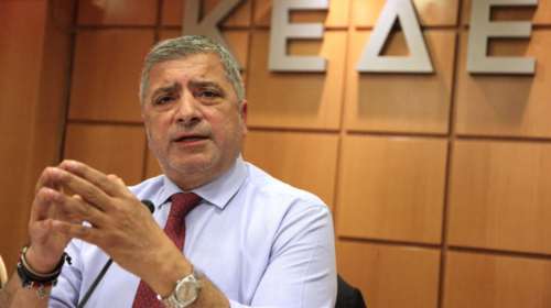 Σε «αντάρτικο» για τα αποθεματικά καλεί τους δήμους ο Πατούλης