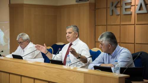 Δήμαρχοι: Δεν είναι...2015 να δώσουμε τα διαθέσιμα στην ΤτΕ