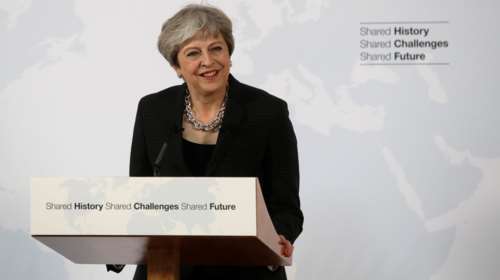 Μεταβατική περίοδο 2 χρόνων μετά το Brexit ζητά η Μέι