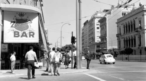 Zonar&#39;s: Εκεί που γεννήθηκε το παγωτό Σικάγο κι έπινε τον καφέ της Μελίνα