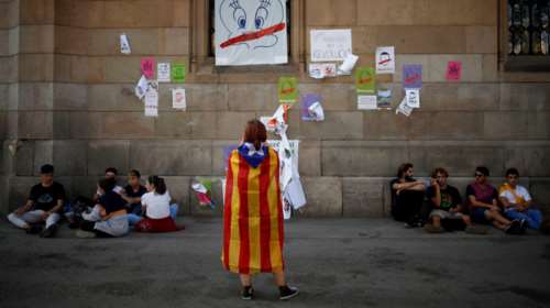 DW: Ποιος ωφελείται από μια απόσχιση της Καταλονίας;