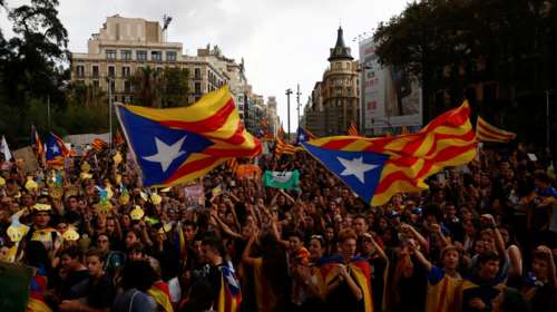 Πρωτοφανής ένταση για το δημοψήφισμα στην Καταλονία