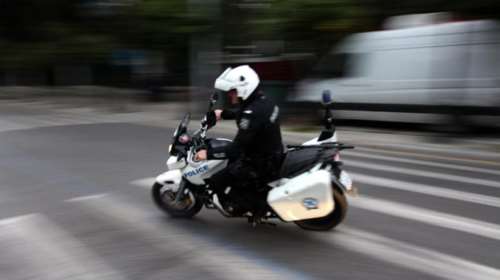 Κινηματογραφική καταδίωξη στην Αμαλιάδα: Ένας αστυνομικός τραυματίας