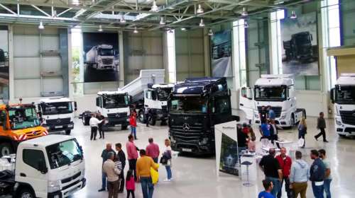 Mercedes Benz Open Weekend: Τα επαγγελματικά σε πρώτο πλάνο