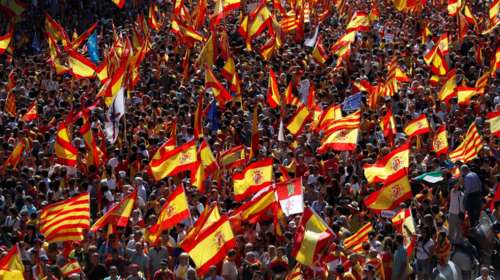 Στους δρόμους ξανά οι Καταλανοί - Διαδήλωσαν κατά της ανεξαρτησίας