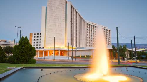 Το αθηναϊκό Χίλτον αλλάζει όνομα μετά από 55 χρόνια