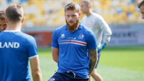 Το τεράστιο τατουάζ του αρχηγού της εθνικής Ισλανδίας