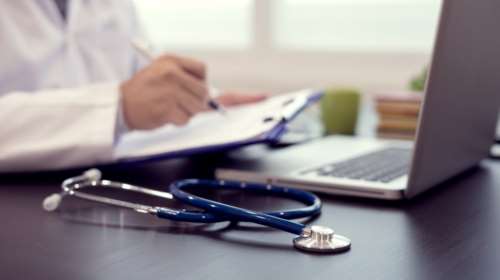 Ο ΙΣΑ στέλνει ξανά στον εισαγγελέα «καρδιολόγο» με μαϊμού πτυχίο!