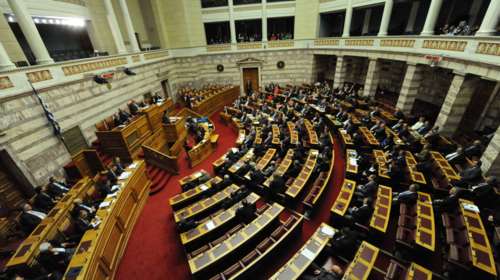 Πάνω από 160 πρώην βουλευτές διεκδικούν αναδρομικά 15 εκατ. ευρώ