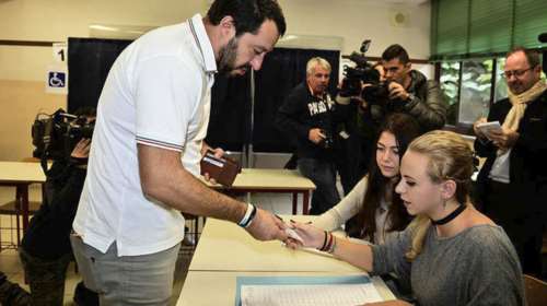 Δημοψήφισμα στην Ιταλία: Υπερ της αυτονομίας δύο περιοχές