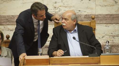 Επαναφέρει η ΝΔ την πρόταση για ψήφο των ομογενών