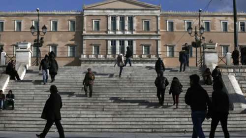 CNBC: Τα δομικά προβλήματα της Ελλάδας δεν έχουν ακόμη επιλυθεί