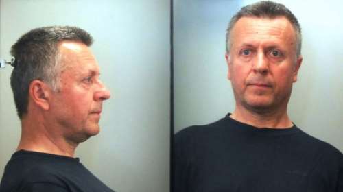 Ο επιδειξίας της Γλυφάδας - Πήγαινε έξω από σχολεία (ΦΩΤΟ)