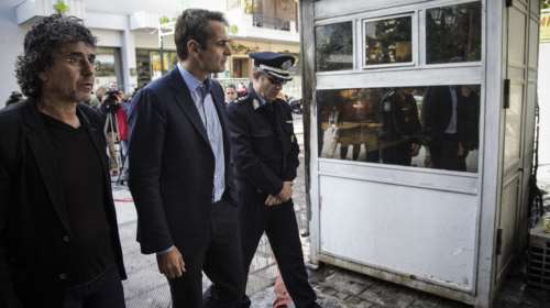 Μητσοτάκης στο ΑΤ Πεύκης: Θα αποκαταστήσω το νόμο και την τάξη