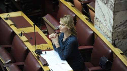 Επιμένει η Παπακώστα: Αναίτια η απόφαση διαγραφής μου