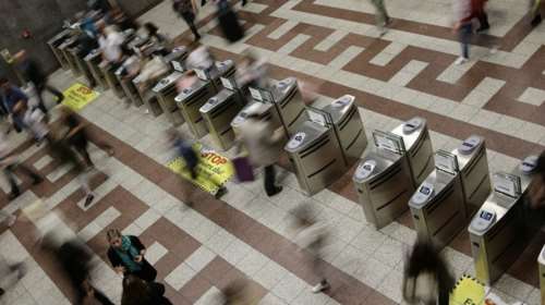 Ανοίγουν κι άλλα εκδοτήρια από αύριο για τις ηλεκτρονικές κάρτες