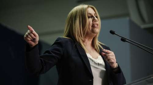 Φώφη σε Τσίπρα: Για ποια έξοδο από τα μνημόνια μιλάς όταν...