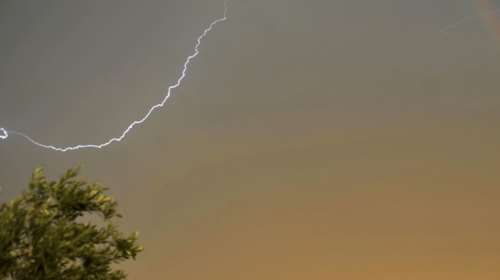 Συννεφιά, κρύο και ασθενείς βροχές σε όλη τη χώρα