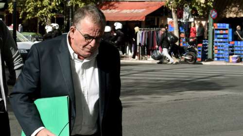 «Φουντώνει» η κόντρα του Μουζάλα με τους 53 του ΣΥΡΙΖΑ