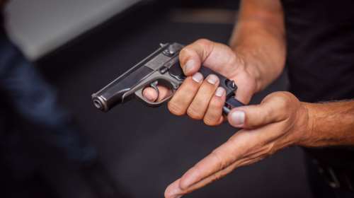 Δέκα χρόνια κάθειρξη στον ηλικιωμένο που πυροβόλησε τον νοικάρη του