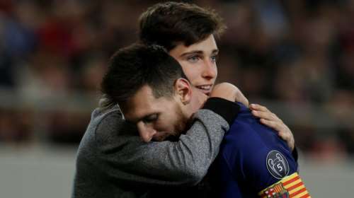 O πιτσιρικάς που μπήκε στο γήπεδο και αγκάλιασε τον Μέσι (ΦΩΤΟ)