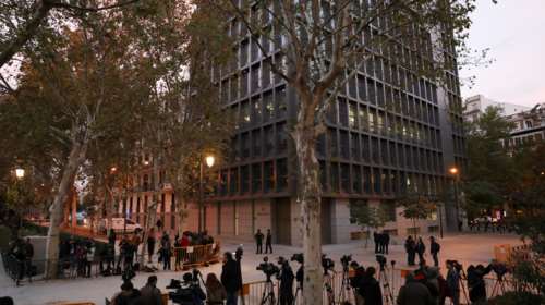 Eνώπιον των δικαστών οι ηγέτες της Καταλονίας, όλοι εκτός Πουτζδεμόν