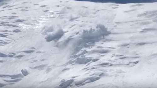 Χιονοστιβάδα εξαφανίζει ορειβάτες σε xιονοδρομική πίστα