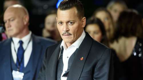 Ο Τζόνι Ντεπ πήγε στην πρεμιέρα του τύφλα στο μεθύσι