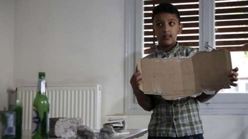 Τι κατέθεσε η μητέρα του Αμίρ για την επίθεση στο σπίτι τους