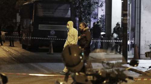 Σε 90&#39;&#39; γάζωσαν για 6η φορά το ΠΑΣΟΚ - ΕΛΑΣ: «Ήθελαν νεκρούς»