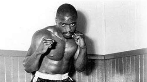 Η απίθανη ιστορία ενός λαϊκού ήρωα που τον έλεγαν &quot;Τυφώνα&quot;