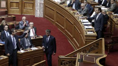 Κλίμα πόλωσης και στρατηγική της έντασης στο πολιτικό σκηνικό