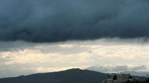 Bελτιωμένος καιρός με συννεφιά και θερμοκρασία ως 20 βαθμούς