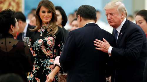 «Γκέισα» με υπέροχο κιμονό και 12ποντα η Μελάνια Τραμπ [Εικόνες]