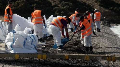 Ξεκινά η διαδικασία αποζημιώσεων από τη ρύπανση του Σαρωνικού