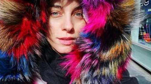 Κι όμως, η πανέμορφη αυτή...Εσκιμώα είναι η Δούκισσα Νομικού στη Νέα Υόρκη