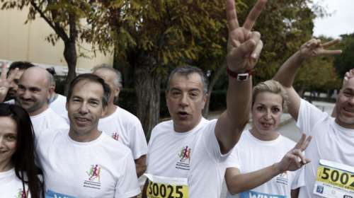 Ο Σταύρος Θεοδωράκης τρέχει... Μαραθώνιο [Εικόνες]