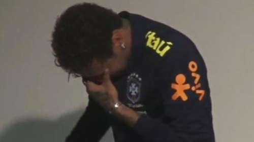 Οταν ο Νεϊμάρ έβαλε τα κλάματα μπροστά στις κάμερες