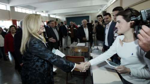 «Καμπανάκι» για ΣΥΡΙΖΑ και ΝΔ η αφύπνιση της Κεντροαριστεράς