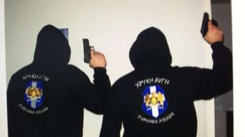 Μείωσαν την ποινή του ψυχιάτρου που έδινε βεβαίωση για τα όπλα στη Χ.Αυγή