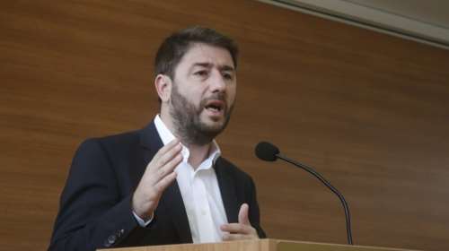 Ανδρουλάκης: Ζητάω πολιτική ανανέωση, όχι πολιτική αλλαγή